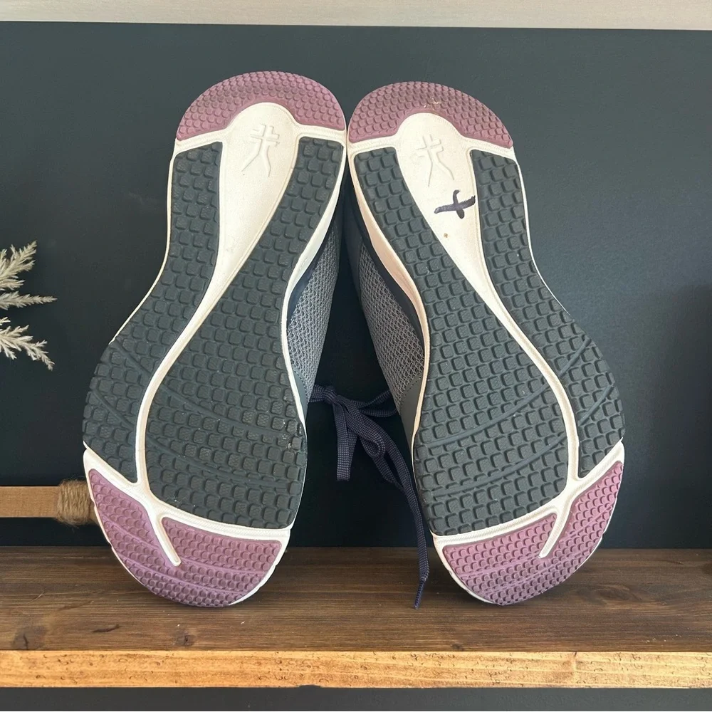 Kuru Cloud Gray Athletic Sneakers Womens Size 11 - Picture 6 of 7